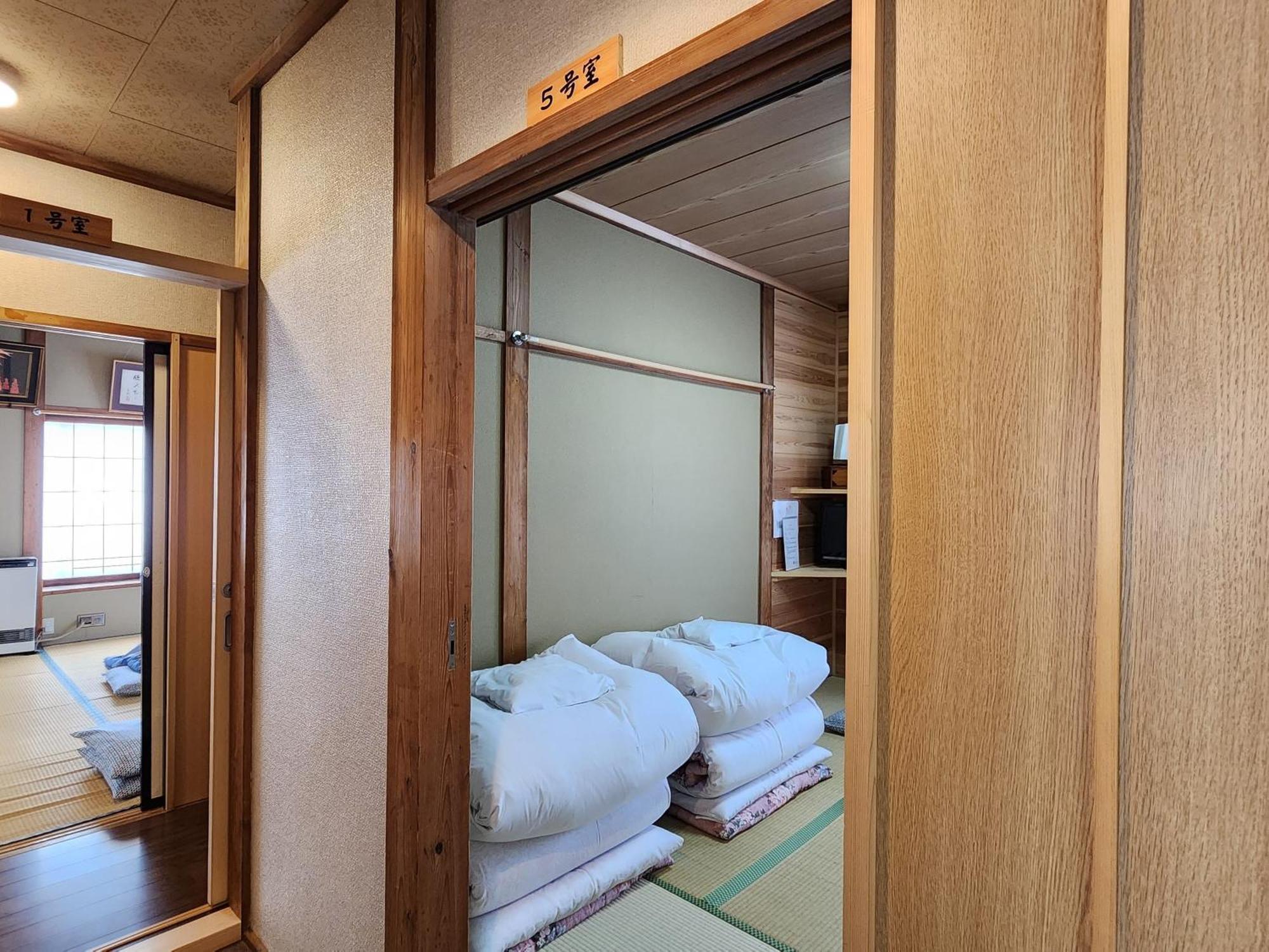 Minshuku Kojima Hotel โนซาวะออนเซ็น ภายนอก รูปภาพ